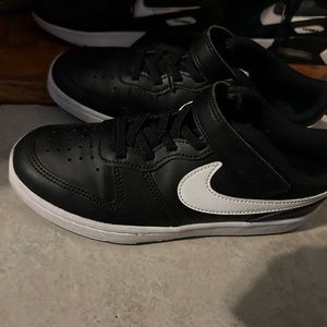 Kids anime Court Borough low 2. Great condition .